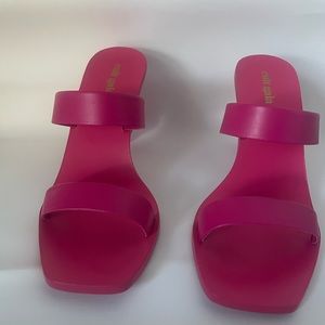 Cult Gaia meta heel in pink never wore. Súper confortables